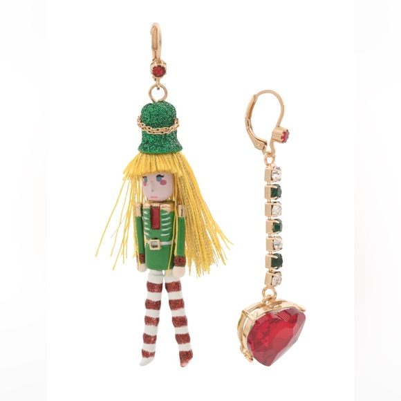 Betsey Johnson Earrings with Heart and Nutcracker green and red Christmas - Picture 1 of 7